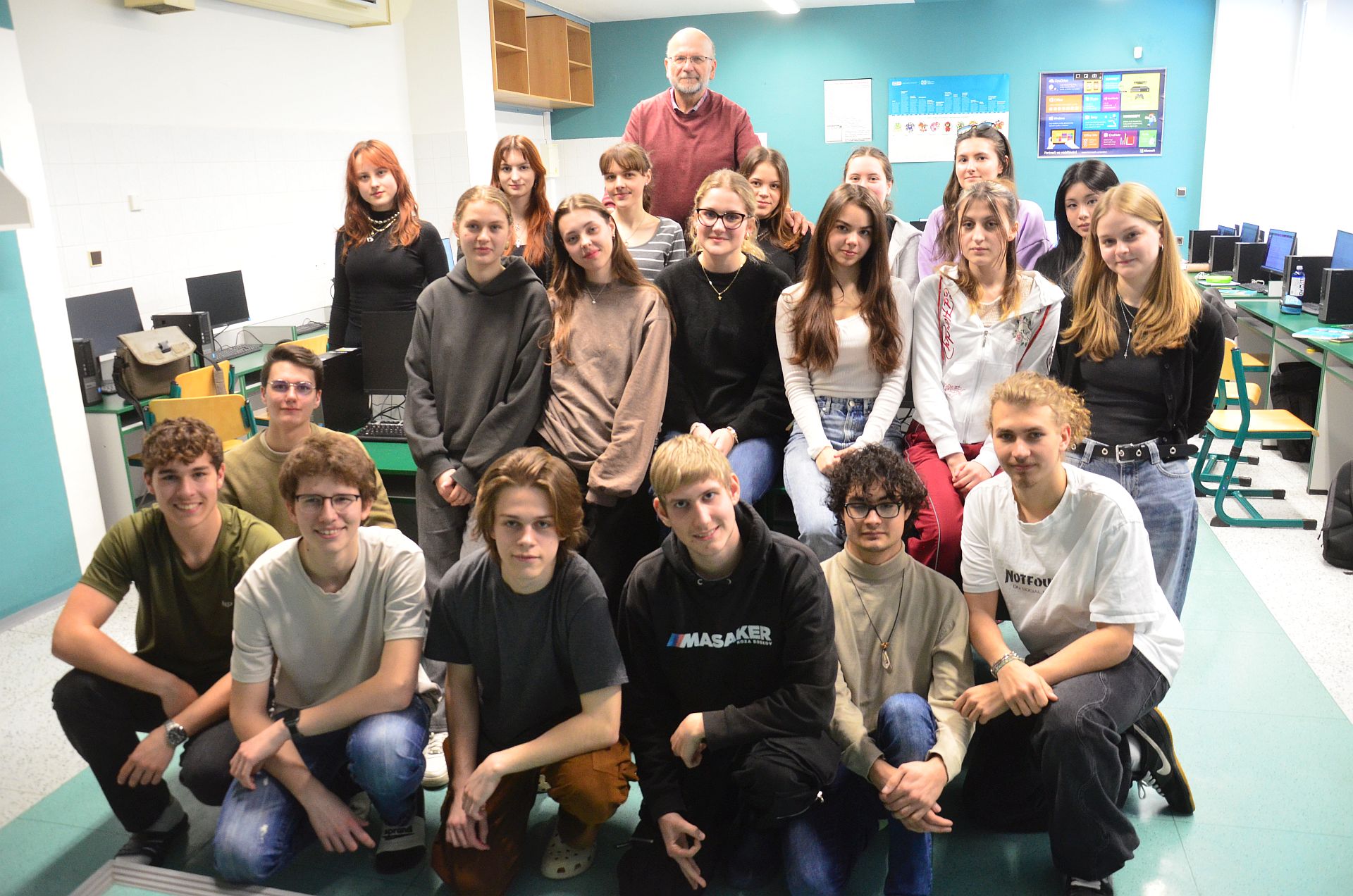 Obrázek článku “Krajské kolo 33. ročníku Dějepisné soutěže studentů gymnázií ČR a SR”